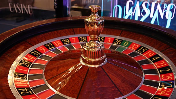 Live dealer table broadcast at salju777 studio